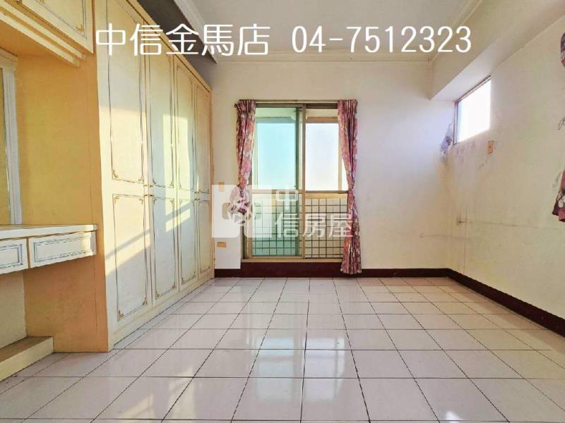 金馬一期三房華廈房屋室內格局與周邊環境