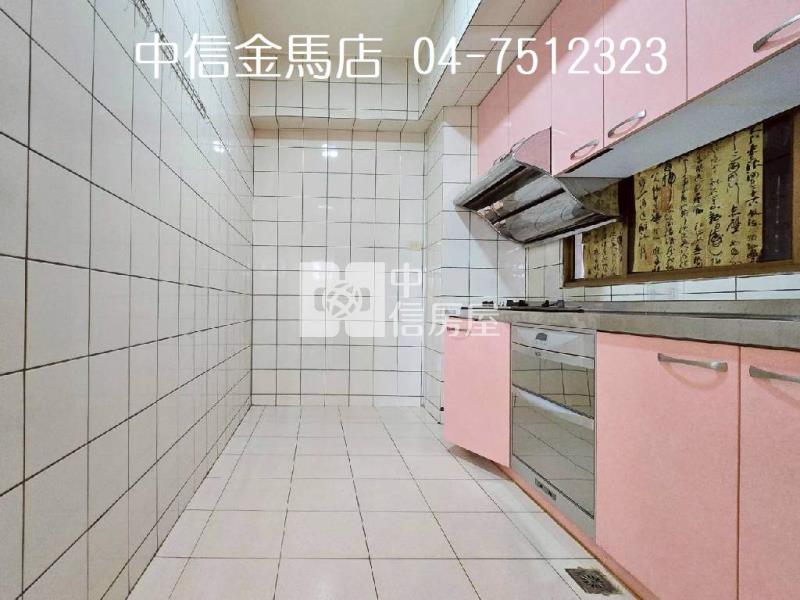 專任平和七街三房有車位房屋室內格局與周邊環境