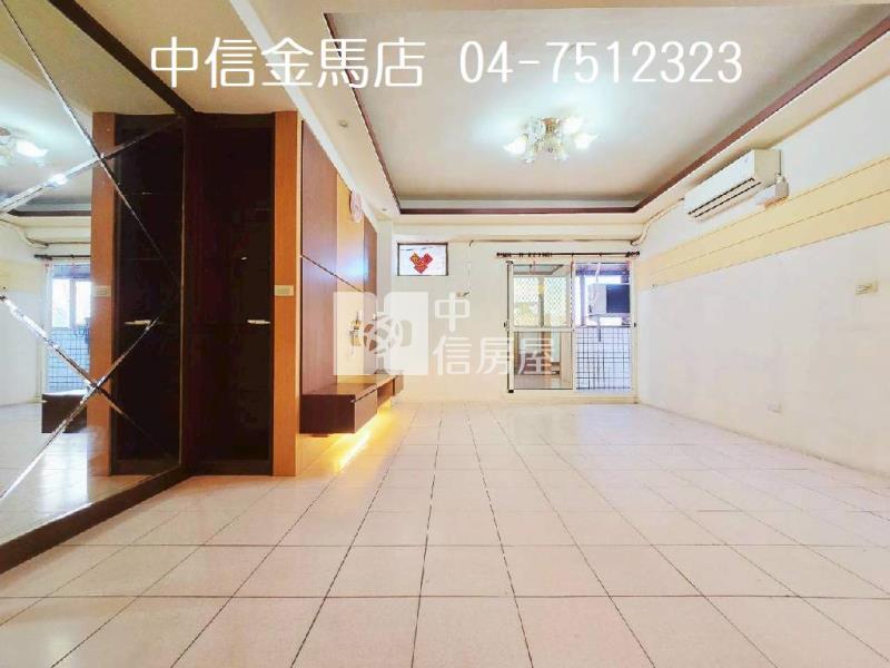 專任平和七街三房有車位房屋室內格局與周邊環境