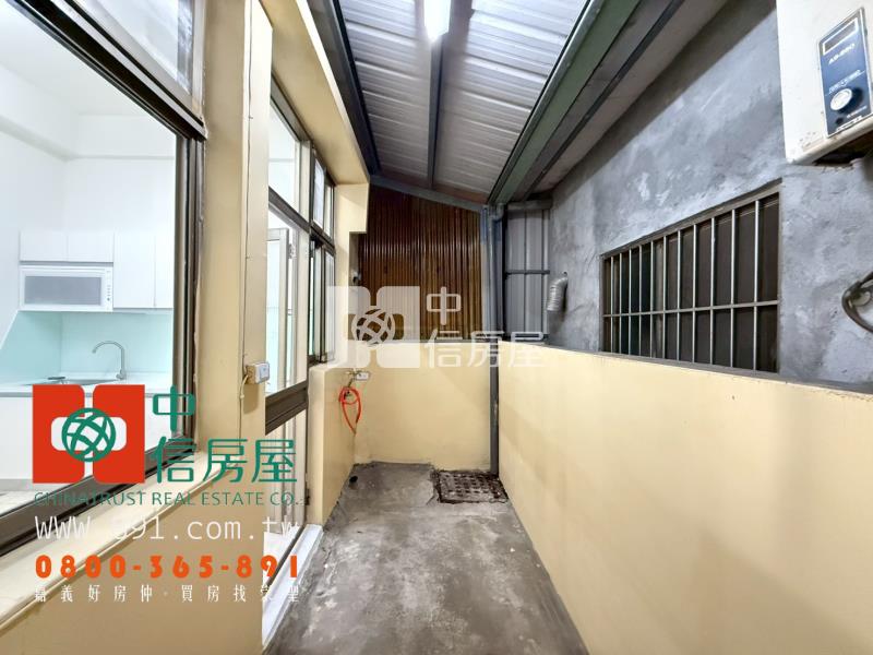 大林三和國小旁社區型車庫別墅房屋室內格局與周邊環境