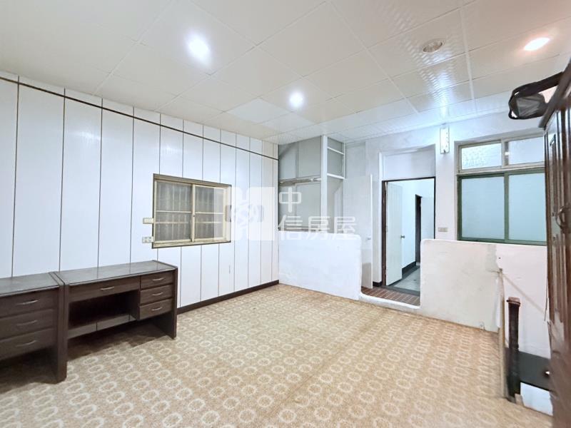 府安免800萬活巷RC透天房屋室內格局與周邊環境