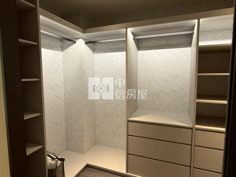 獨家★東山高中|百萬裝潢|電梯別墅房屋室內格局與周邊環境
