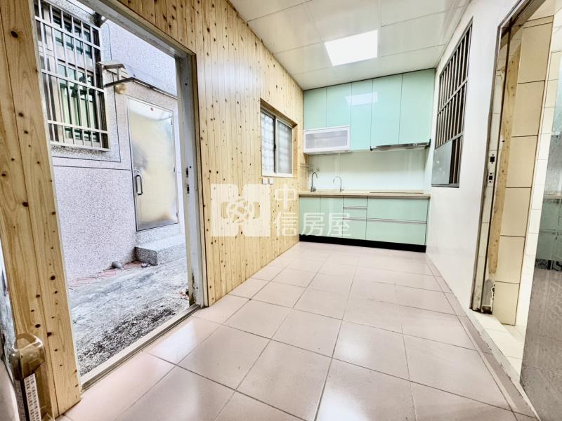 【安家】上湖國小旁車庫大透天屋況好房屋室內格局與周邊環境