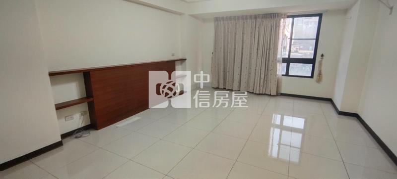 楊梅重劃區戶政行政區旁美別墅房屋室內格局與周邊環境