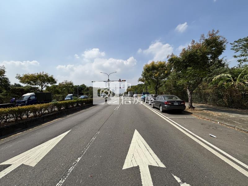 中壢三民路一段30米路都內農房屋室內格局與周邊環境