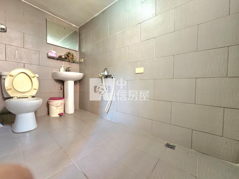 頭份中正路巷內透天房屋室內格局與周邊環境