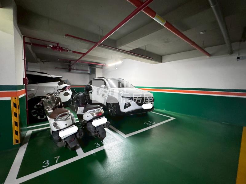 龍潭屋齡新電梯三房車房屋室內格局與周邊環境