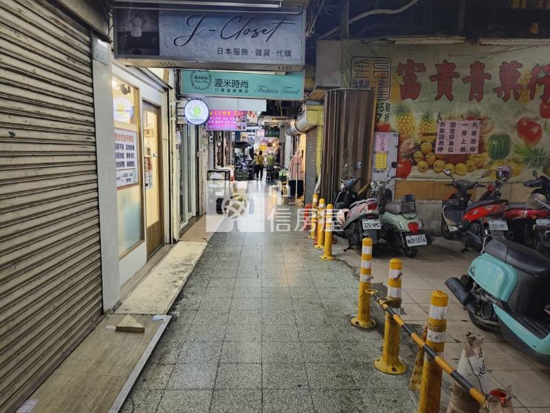 【奔馳】桃園南華市場金店面房屋室內格局與周邊環境