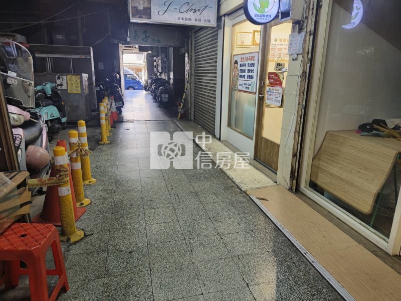 【奔馳】桃園南華市場金店面房屋室內格局與周邊環境