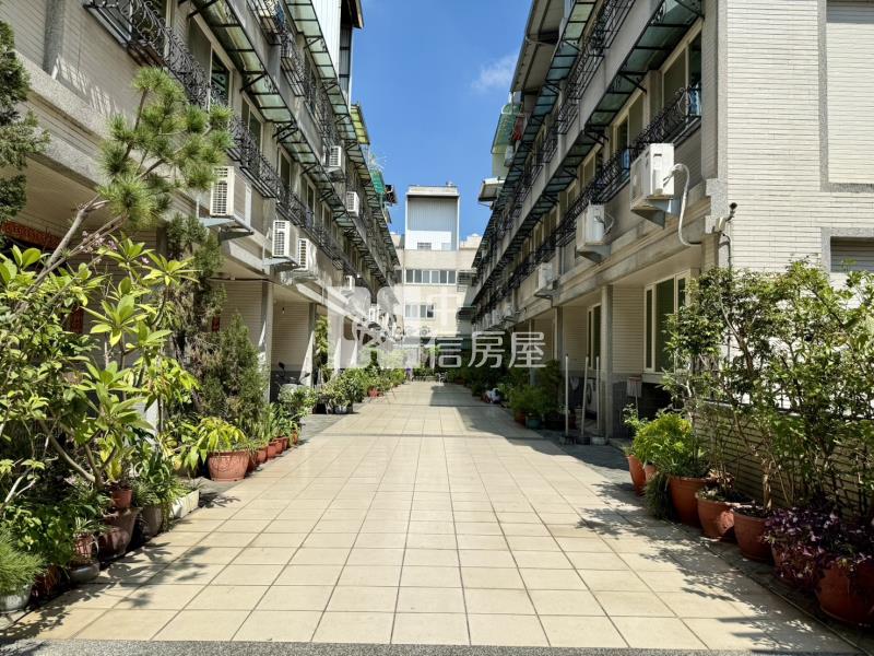 內新國小旁近74震後社區型別墅房屋室內格局與周邊環境