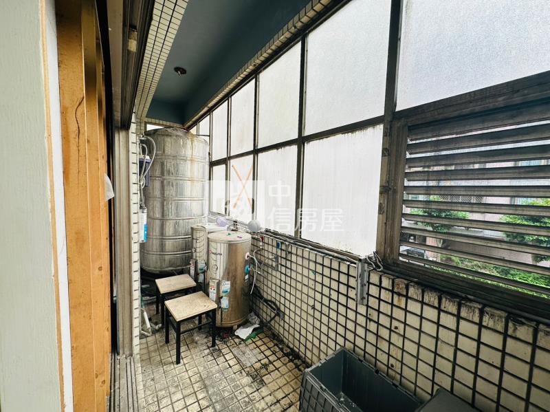 海華商圈大坪數黃金店面房屋室內格局與周邊環境