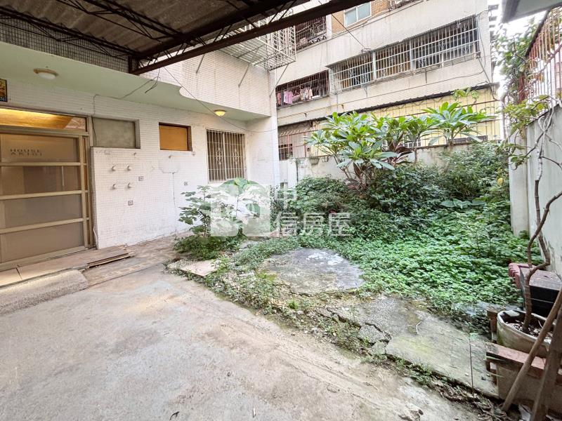 一中商圈大面寬一樓公寓房屋室內格局與周邊環境