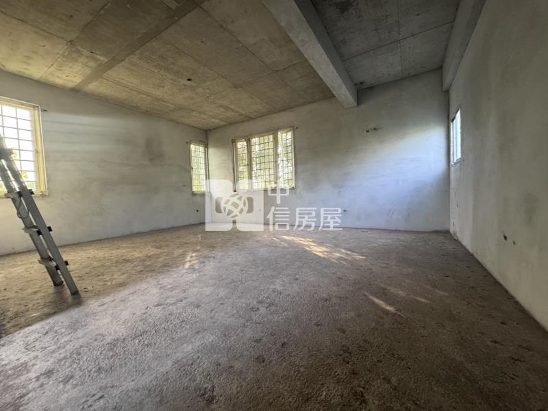 中央大學正門全新毛胚農舍房屋室內格局與周邊環境