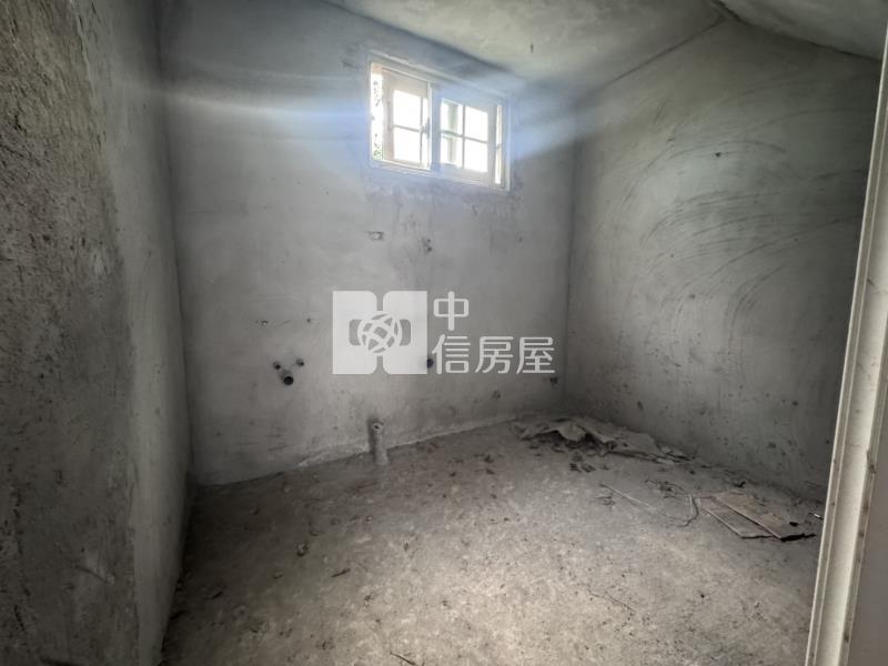 中央大學正門全新毛胚農舍房屋室內格局與周邊環境