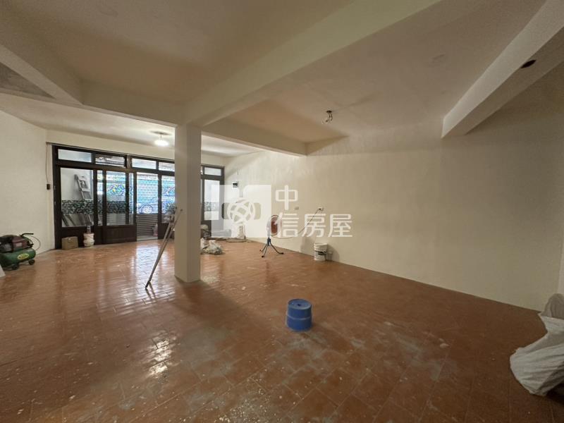 平鎮家樂福大地坪透天房屋室內格局與周邊環境