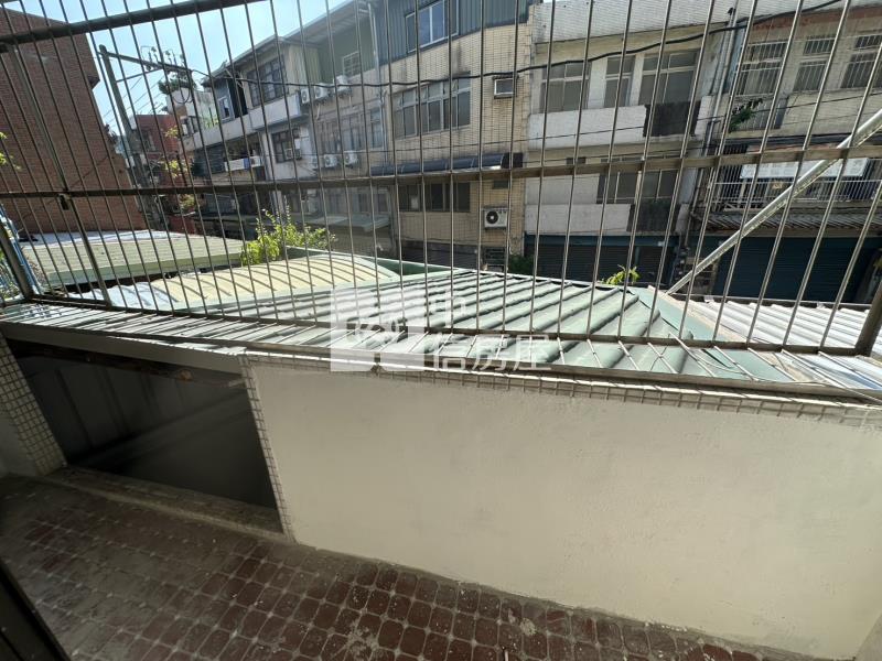 平鎮家樂福大地坪透天房屋室內格局與周邊環境