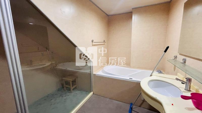 B1-38娜魯彎旁大雙併店住房屋室內格局與周邊環境