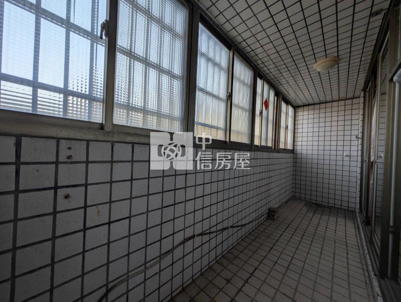 台北亞熱帶(凱薩區)3+1房車房屋室內格局與周邊環境