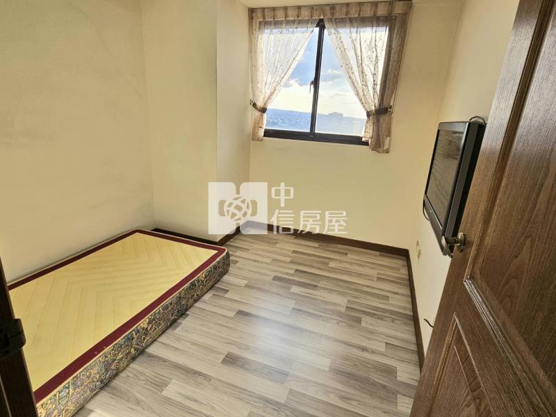 中壢體育園區宜誠璽悅景觀邊間美三房車房屋室內格局與周邊環境