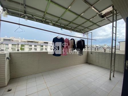 屏東房屋-崇蘭輕屋齡雙車別墅房屋室內格局與周邊環境