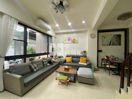 屏東房屋-崇蘭輕屋齡雙車別墅房屋室內格局與周邊環境