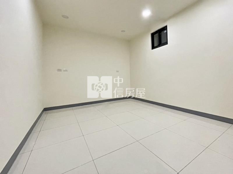 市政府.忠二路超值4房美寓房屋室內格局與周邊環境