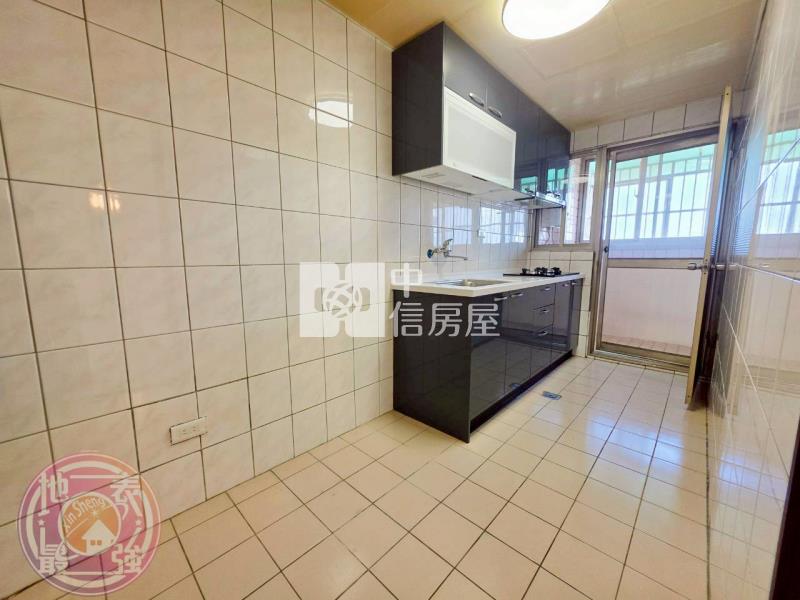 薪家坡低樓層美3房房屋室內格局與周邊環境