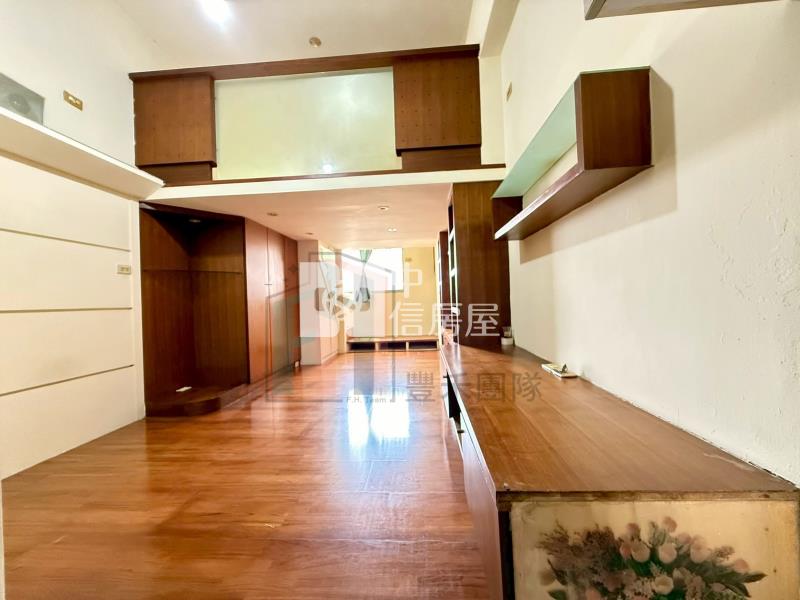 【豐禾】【專任】捷運G08收租套房房屋室內格局與周邊環境