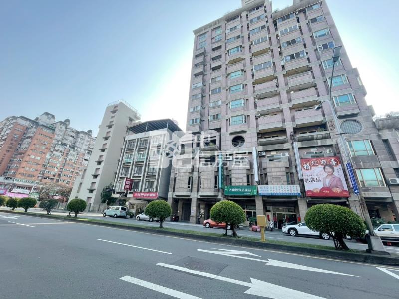 國光路文武兩用收租金店面房屋室內格局與周邊環境