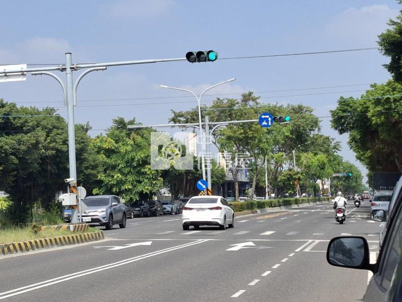 南區永成路旁臨路農地房屋室內格局與周邊環境