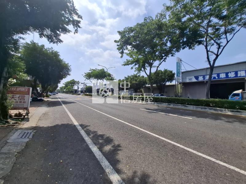 南區永成路旁臨路農地房屋室內格局與周邊環境