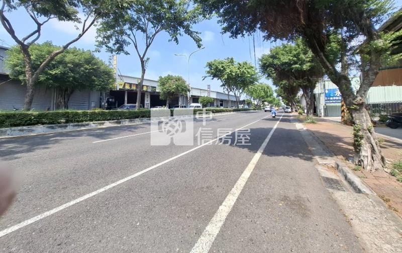 南區永成路旁臨路農地房屋室內格局與周邊環境