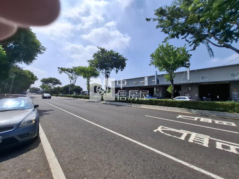 南區永成路旁臨路農地房屋室內格局與周邊環境