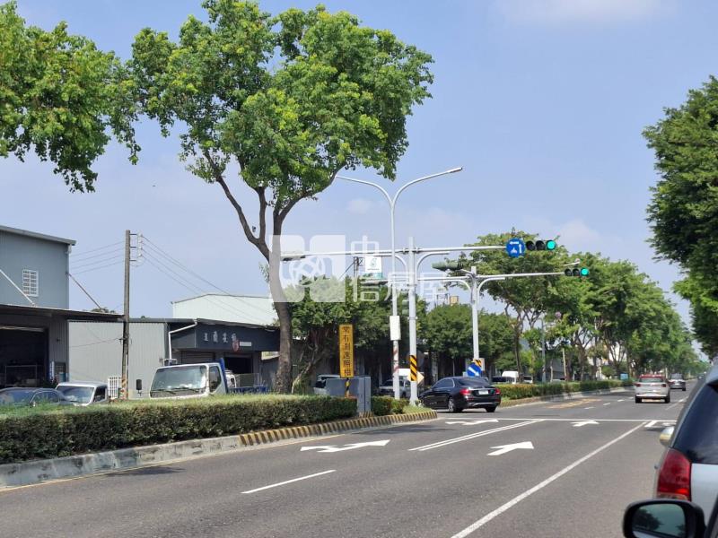 南區永成路旁臨路農地房屋室內格局與周邊環境