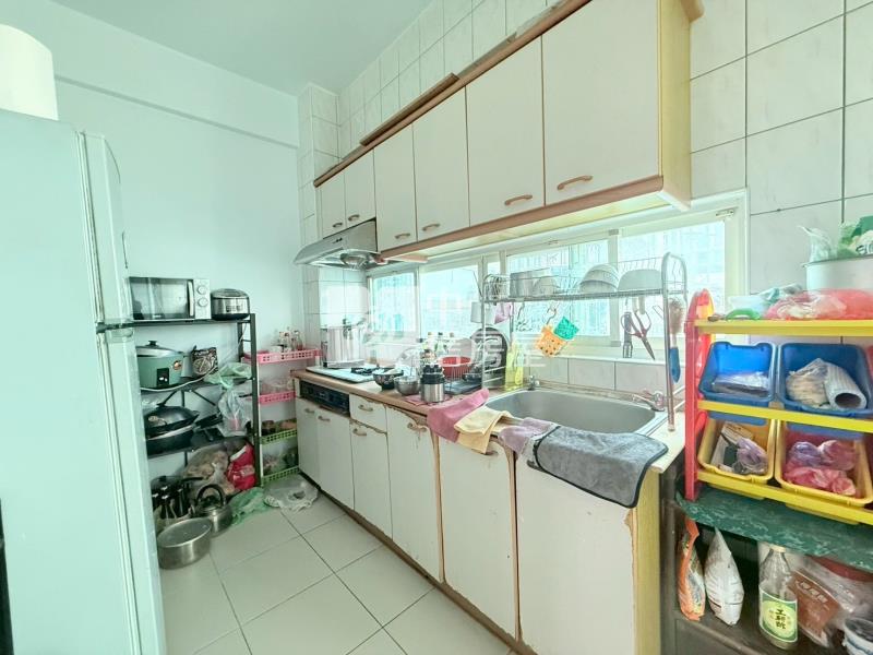 龍山便宜孝親透天房屋室內格局與周邊環境
