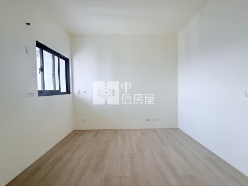 連建苒苒全新未住二房二衛平車房屋室內格局與周邊環境