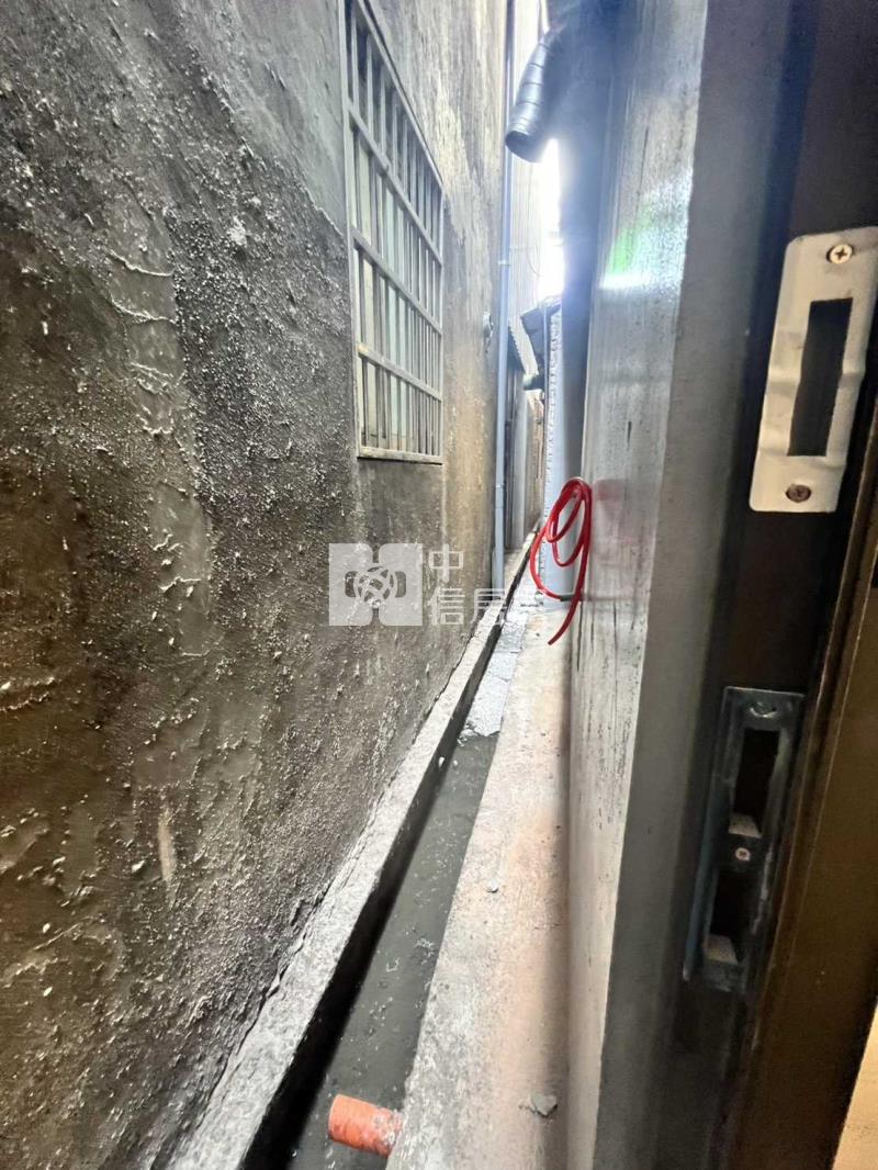 近66整新美透天(2)空屋房屋室內格局與周邊環境