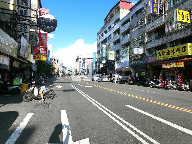 正東山路透店房屋室內格局與周邊環境