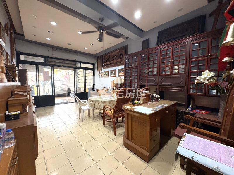 正東山路透店房屋室內格局與周邊環境