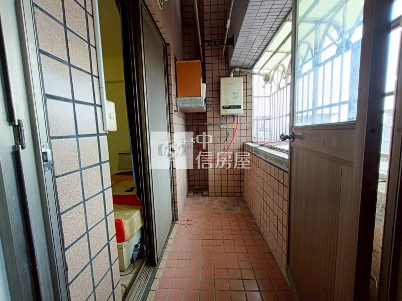 專任中興大學旁京國特區-樓中樓3房美華廈房屋室內格局與周邊環境