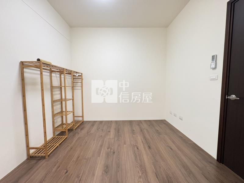 亞大Hello City兩房車位房屋室內格局與周邊環境