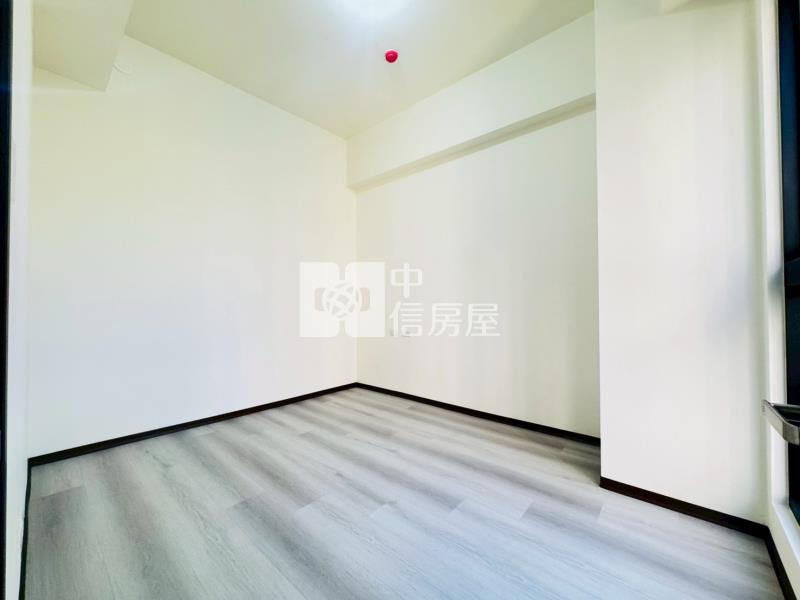 小檜溪2年屋青川馥邊間三房車房屋室內格局與周邊環境
