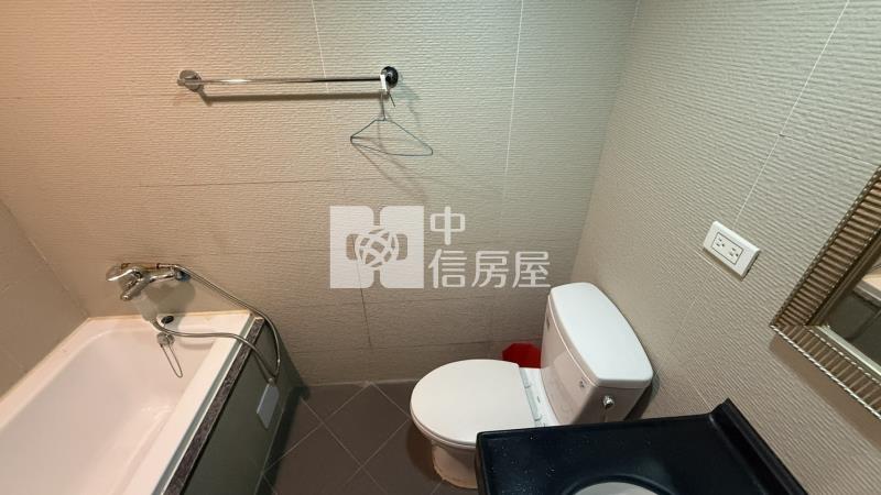青埔站前大三房景觀+車位房屋室內格局與周邊環境