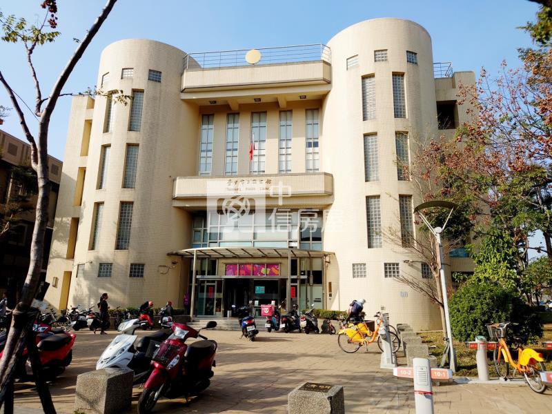 四張犁公園旁美3房美廈(專任)房屋室內格局與周邊環境