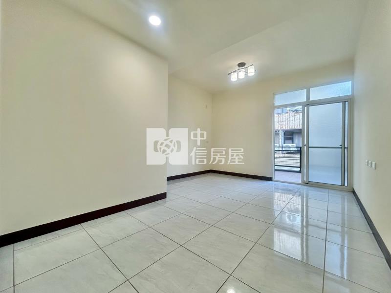 大面寬活路透天房屋室內格局與周邊環境
