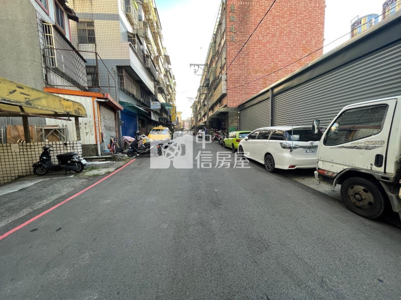 華勛市場店面房屋室內格局與周邊環境