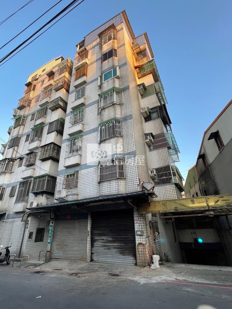 華勛市場店面房屋室內格局與周邊環境
