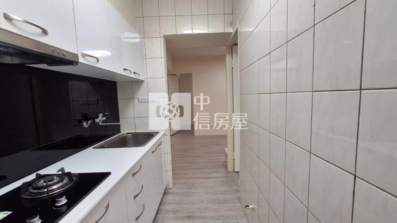 文心百利三房車位精裝美廈房屋室內格局與周邊環境