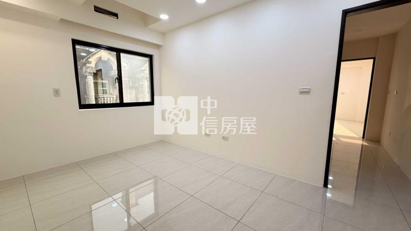 體育園區整理透天房屋室內格局與周邊環境