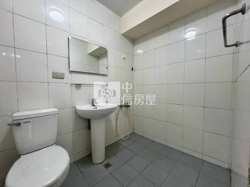 【安家】體育園區龍岡國小電梯3房房屋室內格局與周邊環境